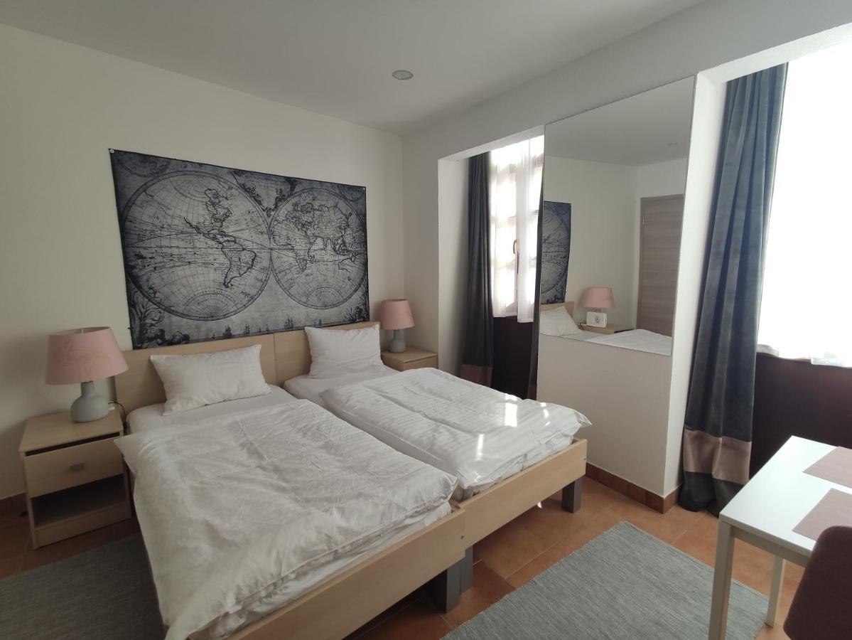 Cross Street 4 * Liubliana